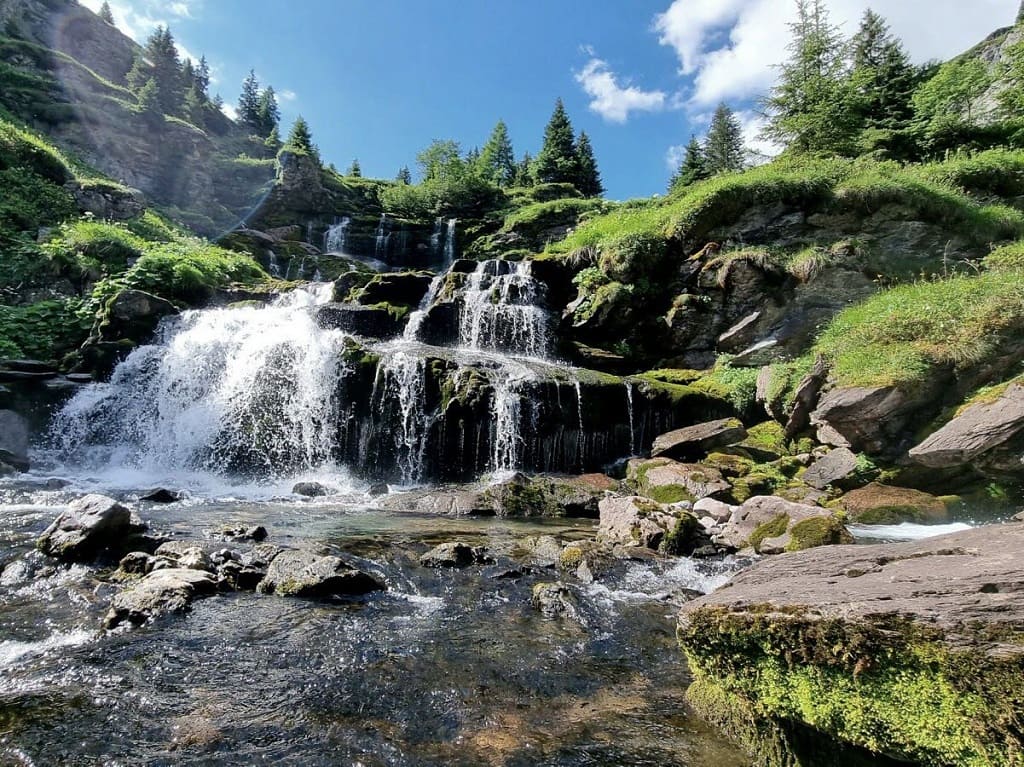 cascade_sales